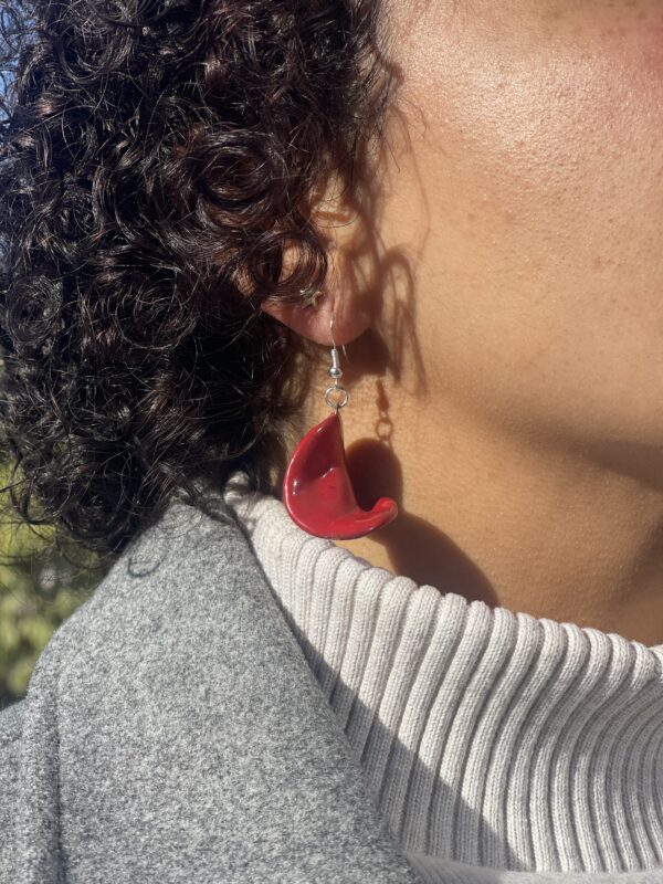 Red Wavy Small Earrings - Image 2