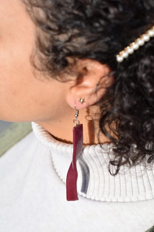 Twist Burgundy Earrings - Image 3