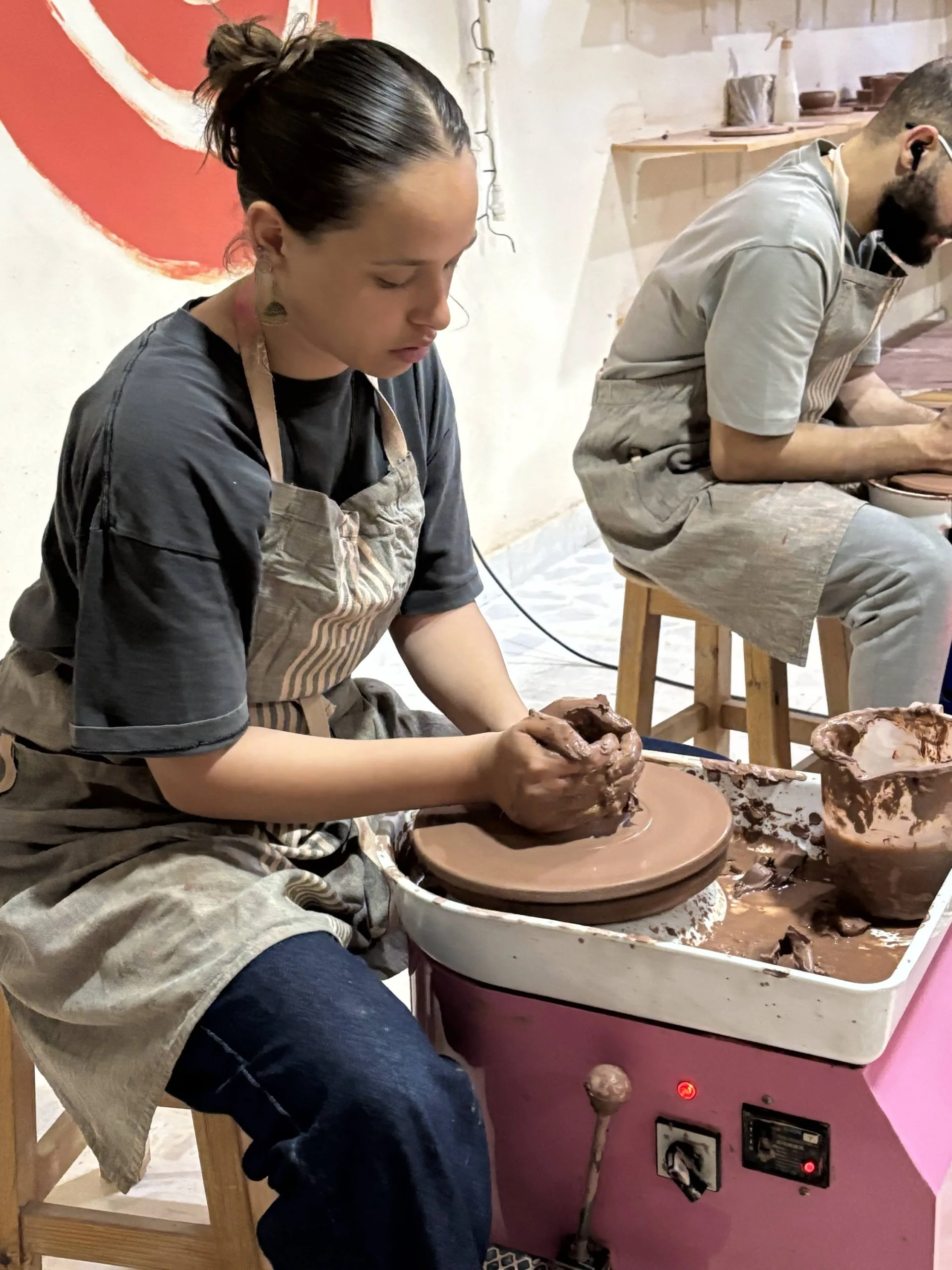 Wheelthrowing Pottery Workshop - Image 7