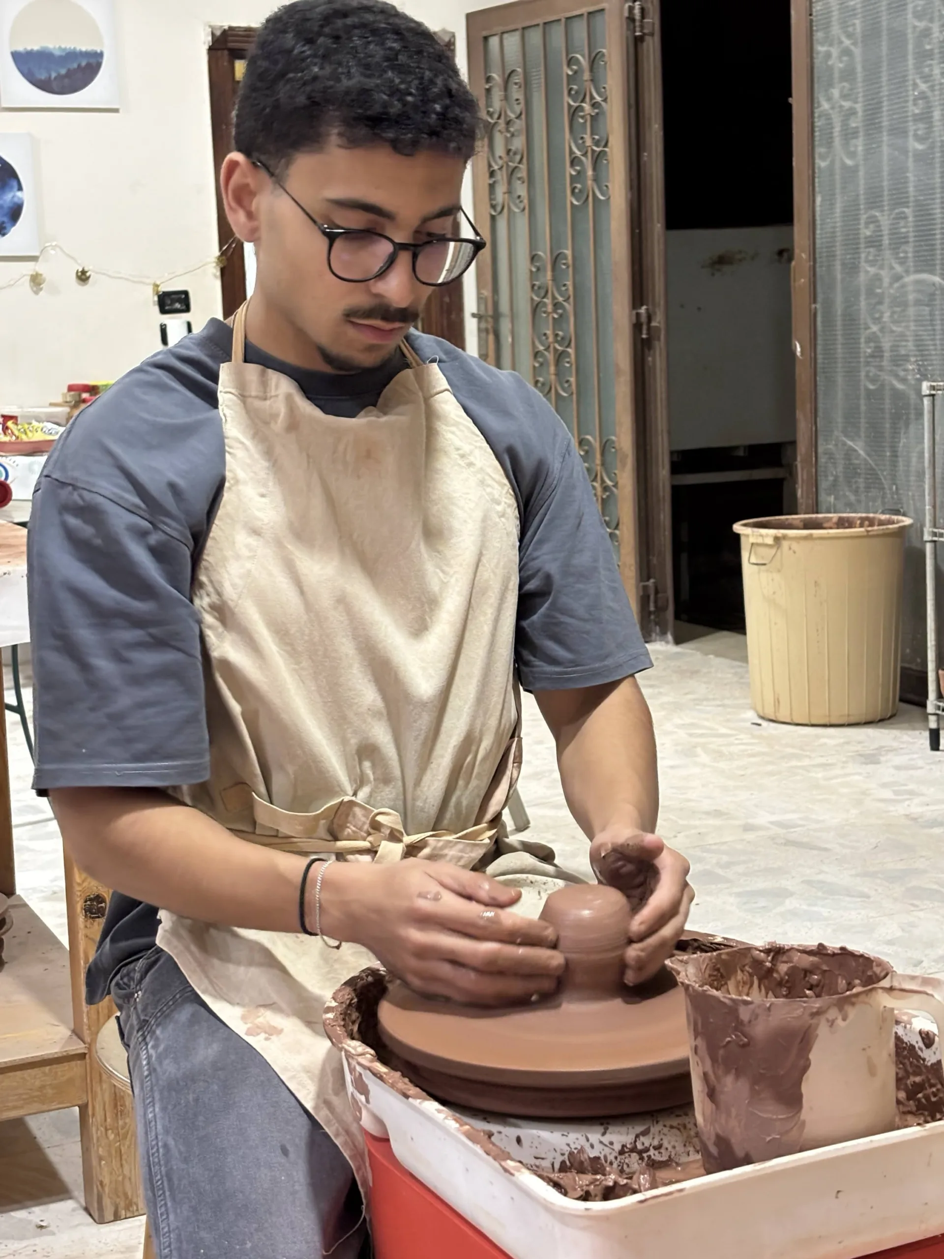 Wheelthrowing Pottery Workshop - Image 8